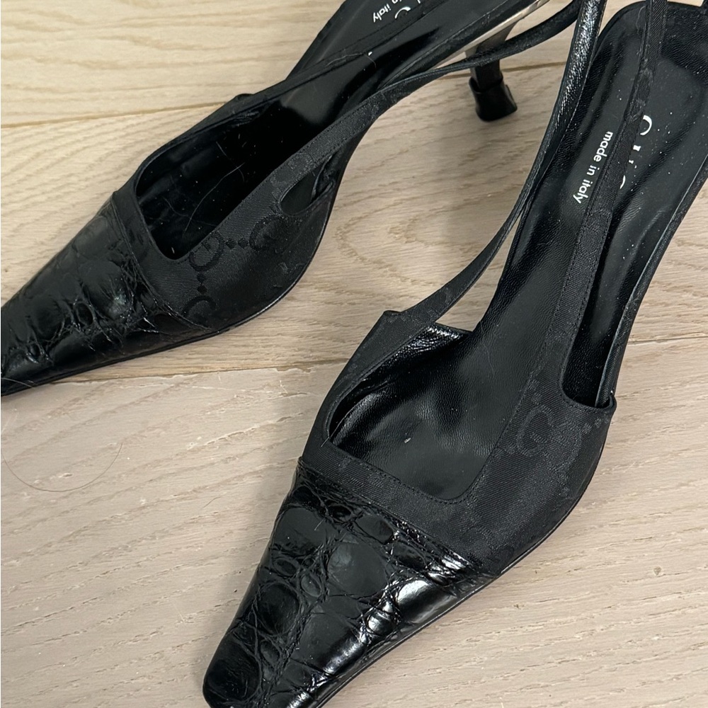 vintage Gucci kitten pumps